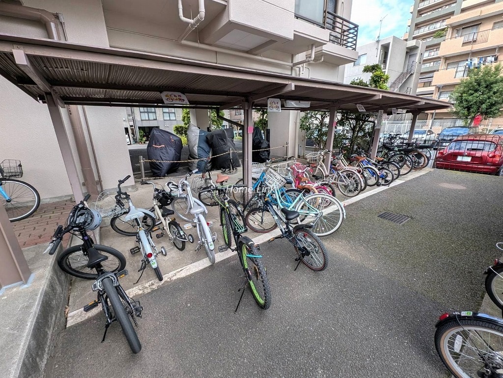 モアクレスト西台　駐輪場